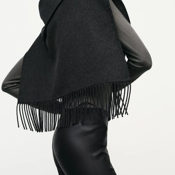 NEW ZARA ASYMMETRICAL FRINGED WOOL BLEND CAPE - Picture 1 of 6